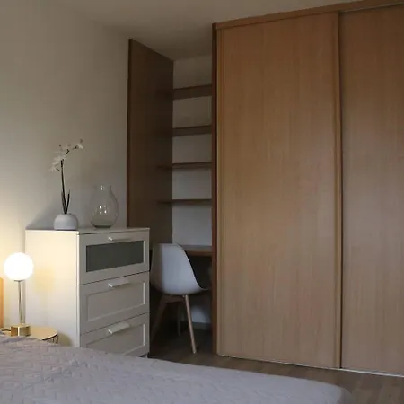 Appt 2 Pieces La Rochelle - Lr010-110 Apartment